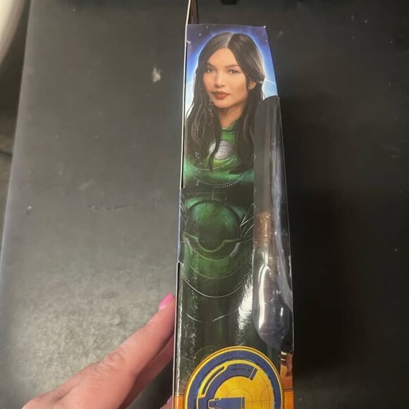 Brand New in Package Marvel Legends Series The Eternals Marvel's Sersi. - Picture 5 of 7